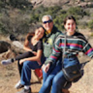 Meet your Posher, Mia